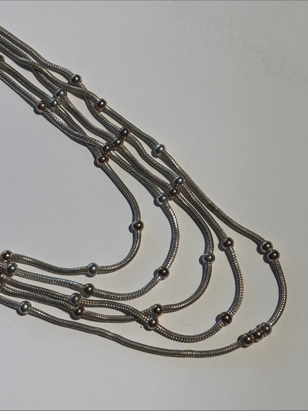 🦭 Beaded Layered Necklace - Picture 3 of 5